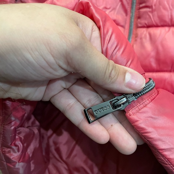 Guess winter puffer jacket - Picture 3 of 6